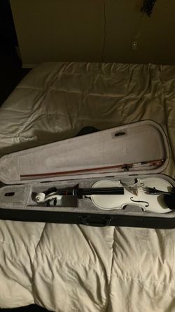 4/4 White Violin (comes with rosin)