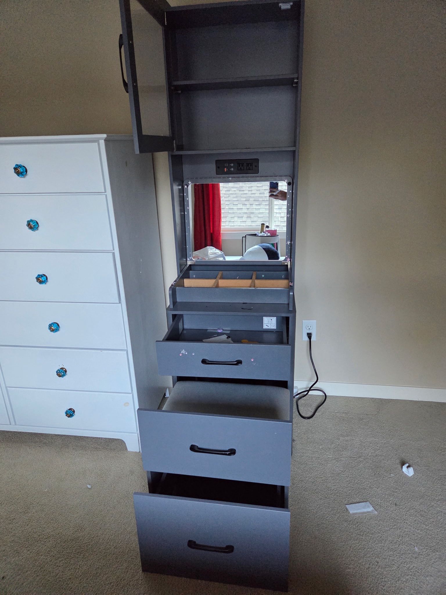Vanity desk with lighted mirror and Roll out seat