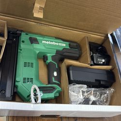 Metabo cordless staples gun battery and charger included 120