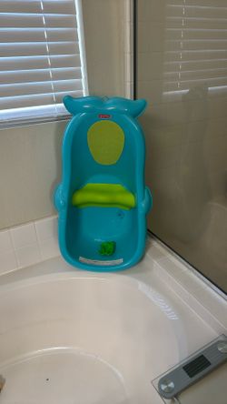 Fisher Price Baby Bathtub
