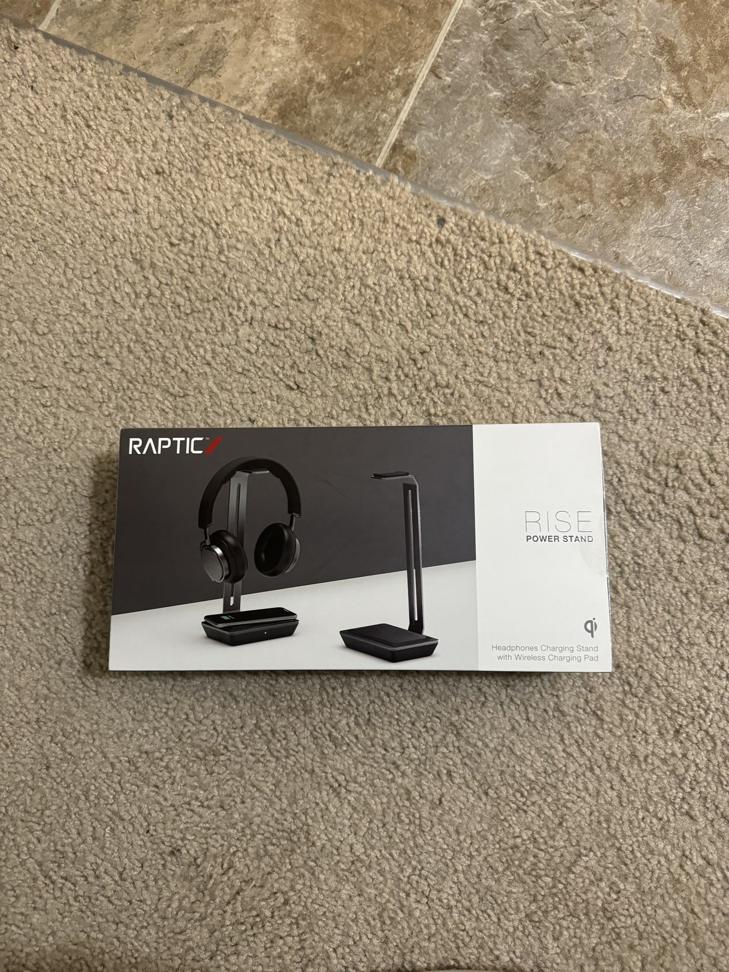 Headphones Charging Stand With Wireless Charging Pad!