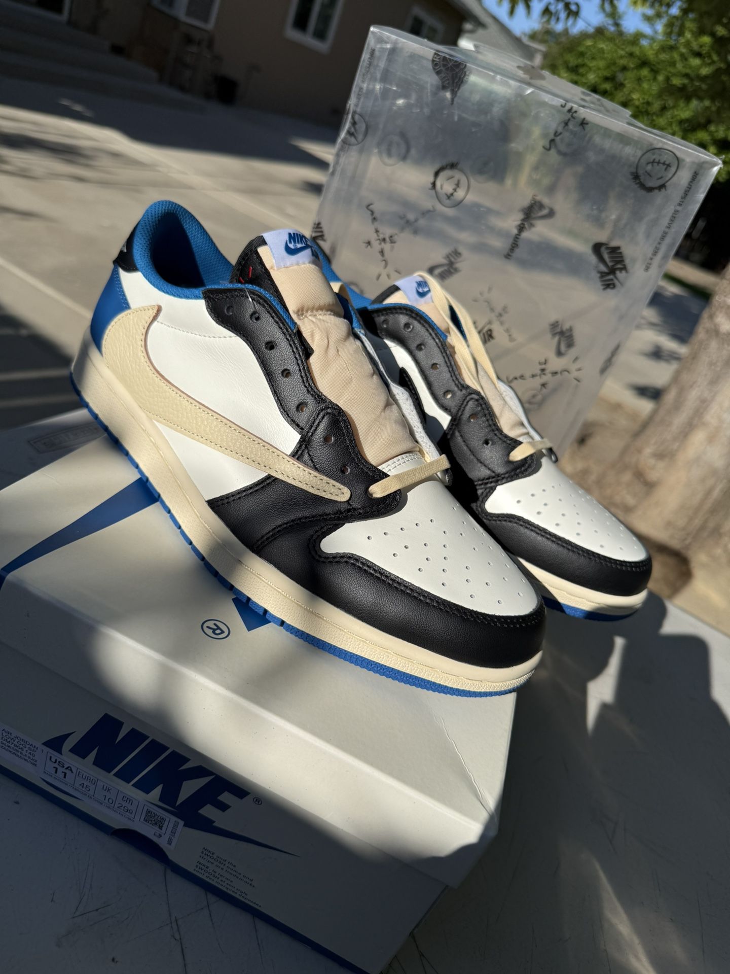 Jordan 1 Retro Low Fragment X Travis Scott