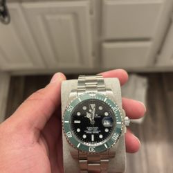 Men's Green Watch-Check Description 