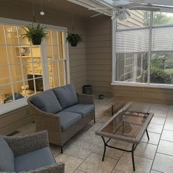 4 Piece Wicker Patio Set New Condition