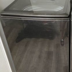 Priced To Sell Asap....Samsung - 5.5 Cu. Ft. Efficiency Smart Top Load Washer 