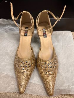 Women Sandals/ heels size 7.5