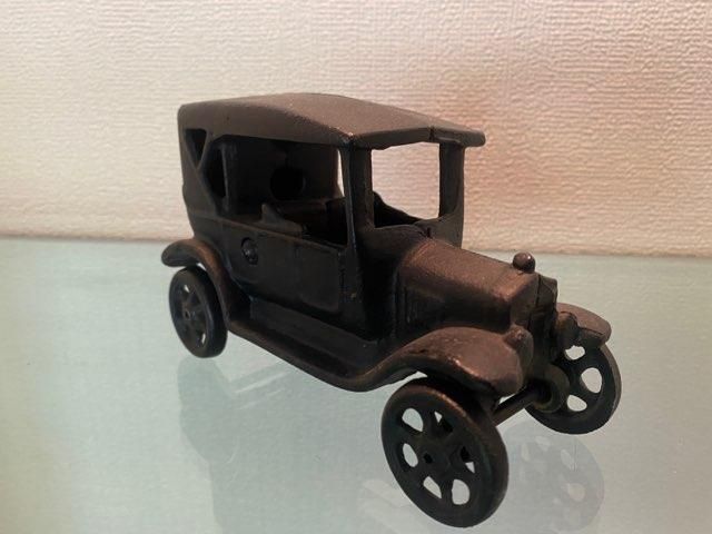 REPLICA (1920 MODEL T )
