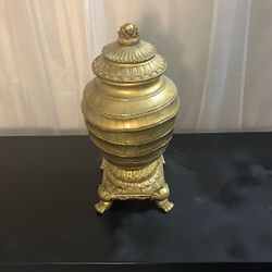 Antique Style Urn
