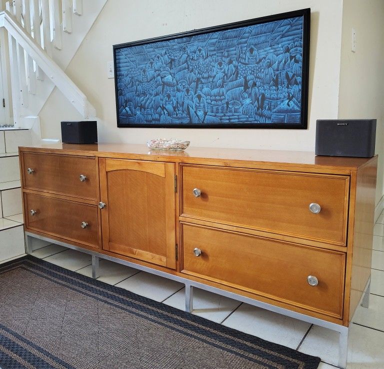 SOLID WOOD ENTERTAINMENT CENTER TV STAND DELIVERY AVAILABLE