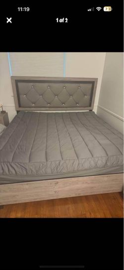 King Bed Frame with Tufted Headboard