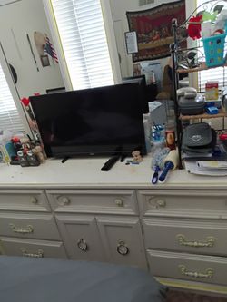 White Dresser and end table