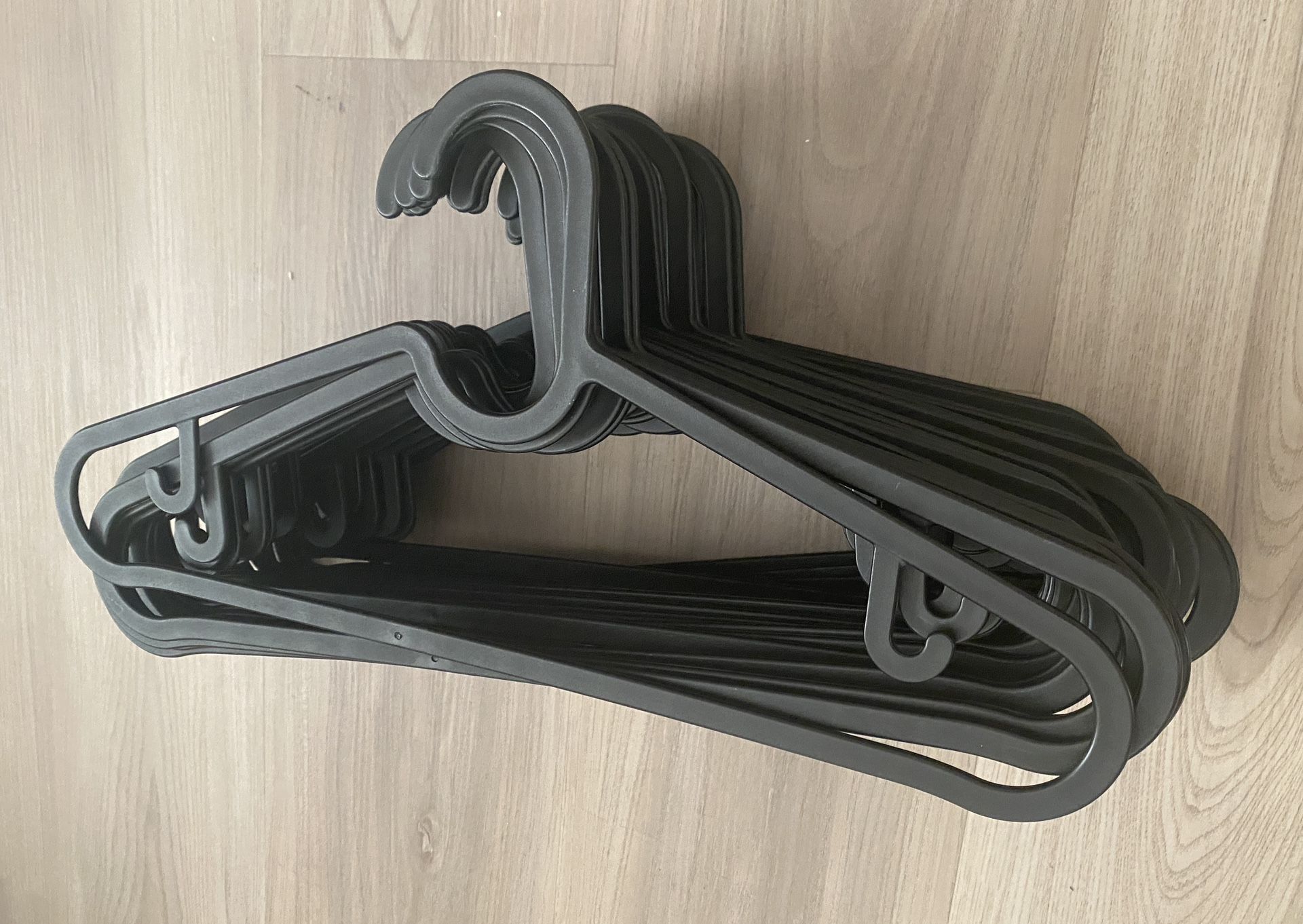 Slim Hangers - 40 Count