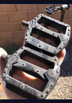 GT PEDALS 1/2