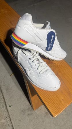 New , 10.5 Reebok pride all types of love