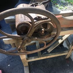 Antique Improved American Baldwin Fodder Cutter Machine