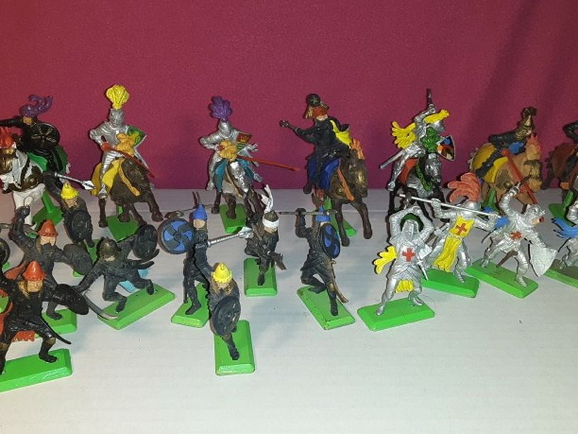 1971 Britains Toy Knights
