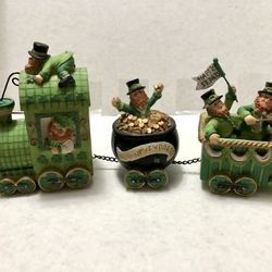 Fun Express “The Leprechaun Express Train” 3-piece resin set
