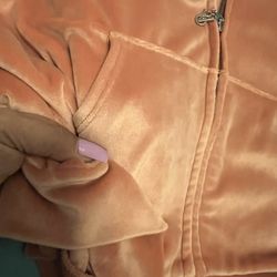 VS Valour Sweat Suit