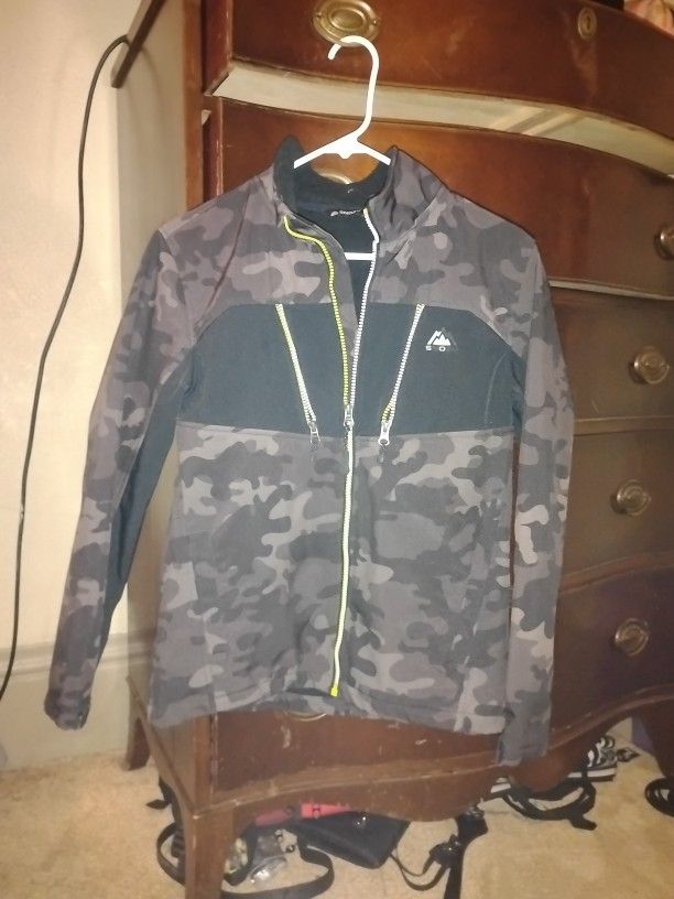 Boys Large 14/16 Camo Jacket