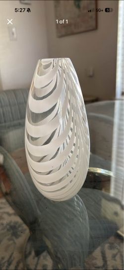 Kümmela Maija Carlson Filigraani Art Glass Vase