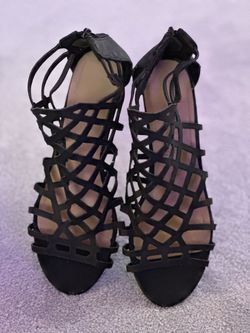 Black caged sandal wedges 8.5