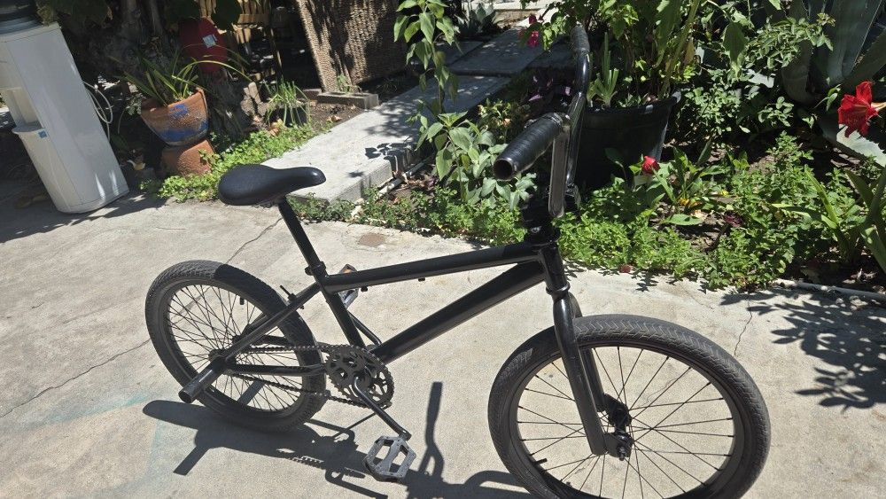 Cool Looking Mongoose Bmx Bike