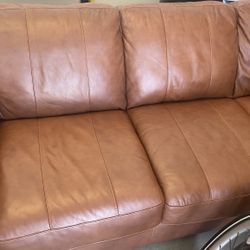 Leather Hide-A-Bed With Air Mattress 