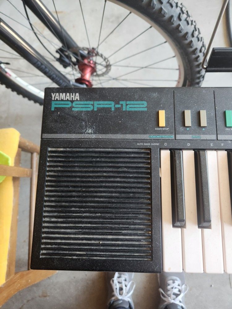 Yamaha Keyboard 
