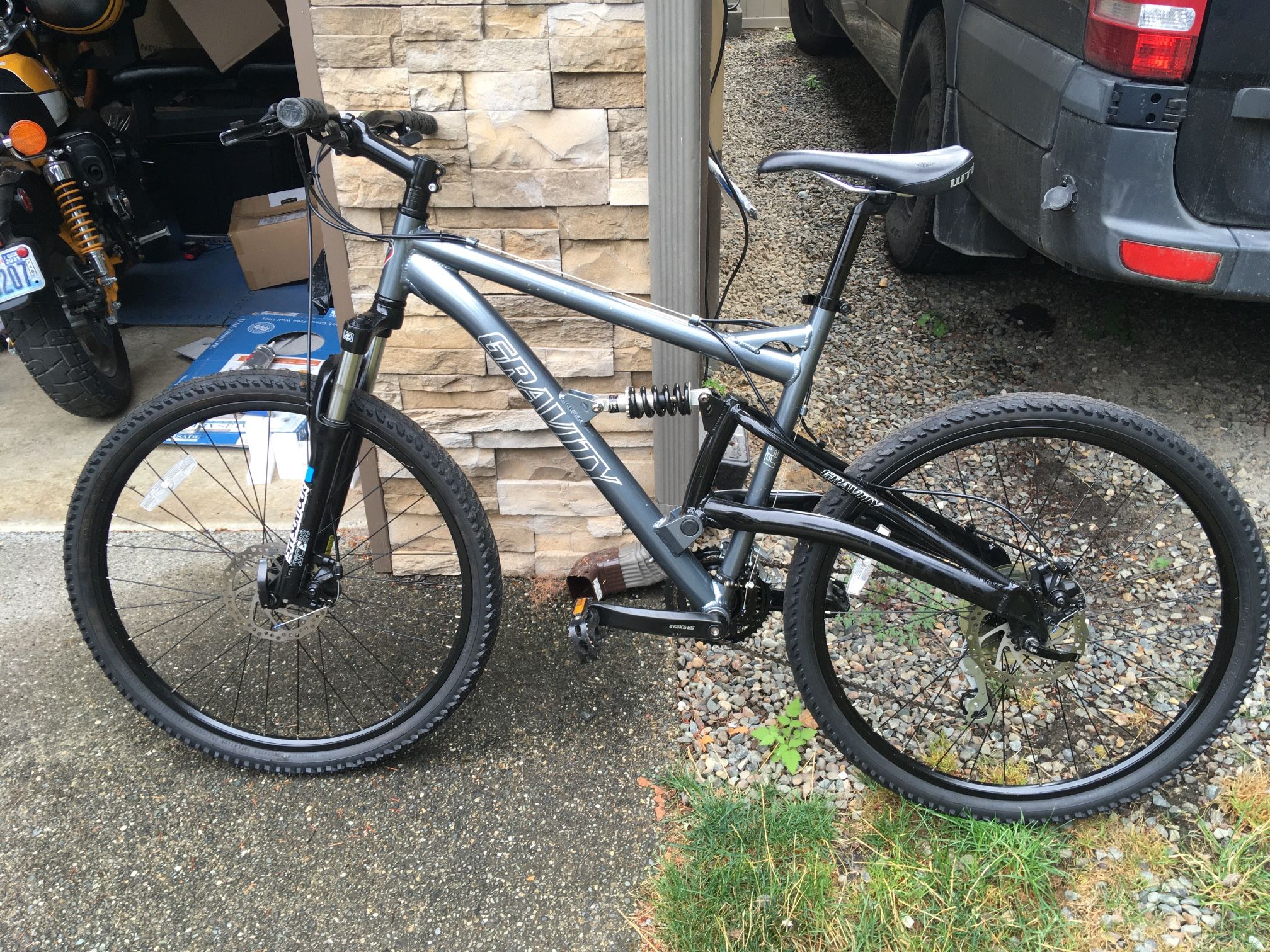 Gravity FSX Full Suspension Mountain Bike 26” Wheels