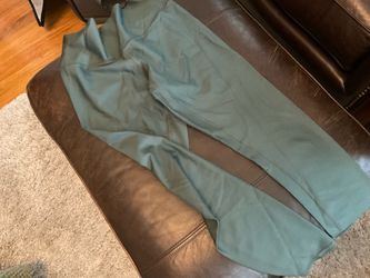 ALO LEGGINGS SZ 2