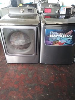 NEW scratch and dent Samsung top load washer and dryer set