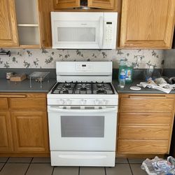 Gas Range (Stove/Oven) Microwave And Dishwasher 