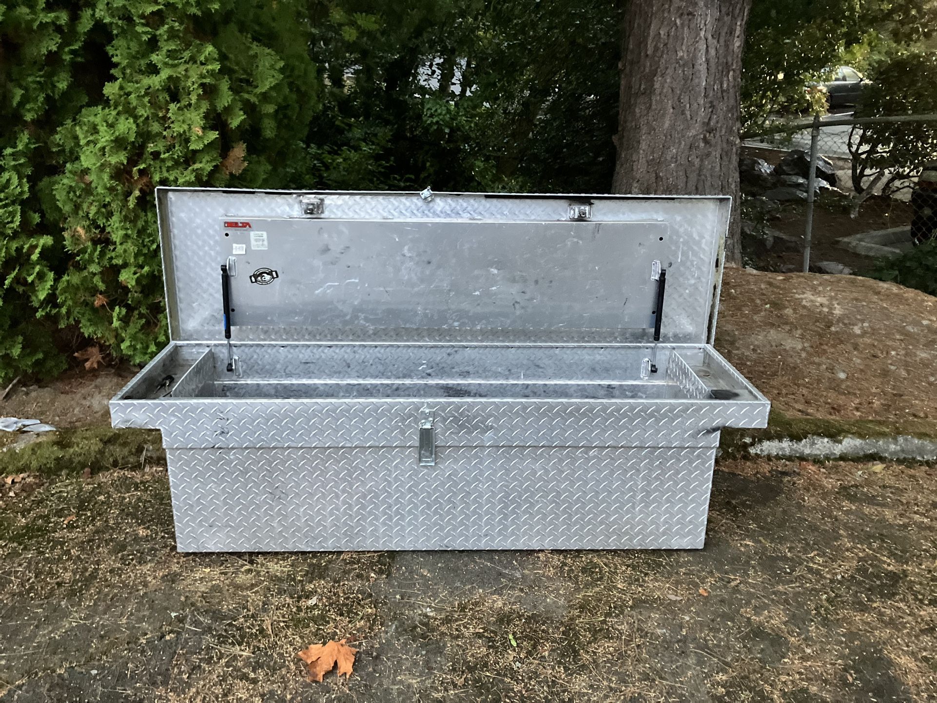 Diamond  Plate Tool Box 
