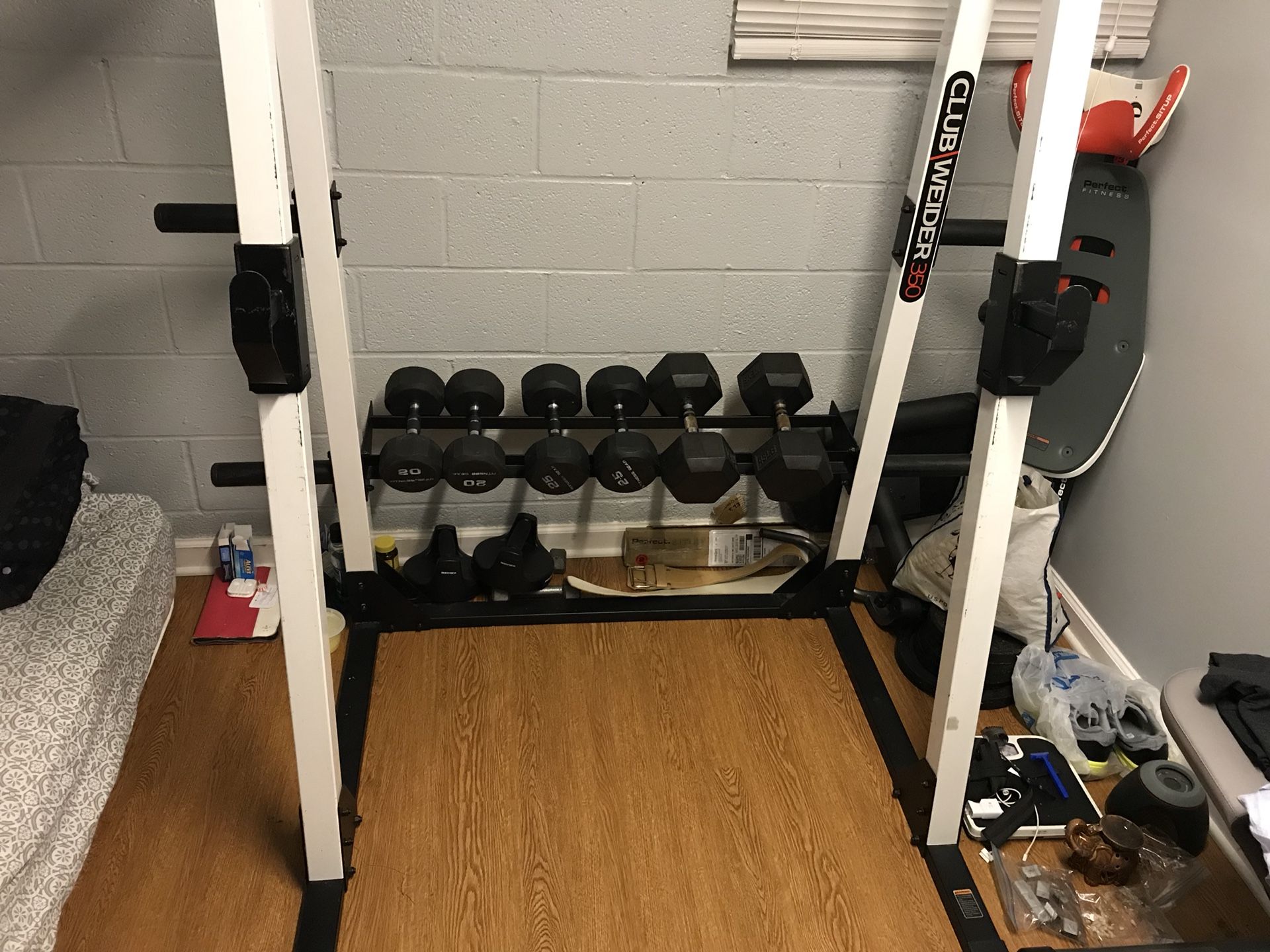 Club weider 350 squat rack hotsell