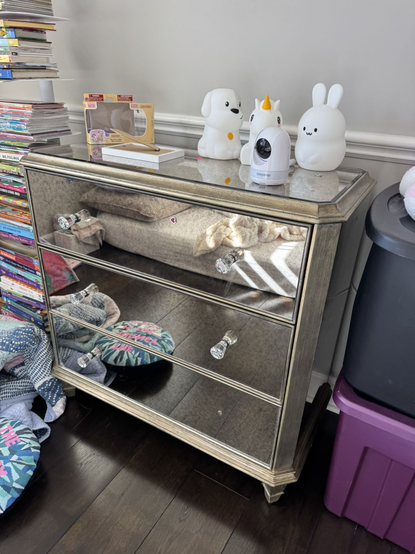 Ethan Allen Mirrored Dresser (2)