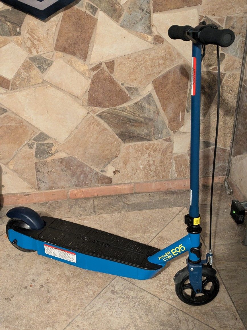 Razor E95 Electric Scooter