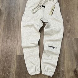 Essential Sweatpants 