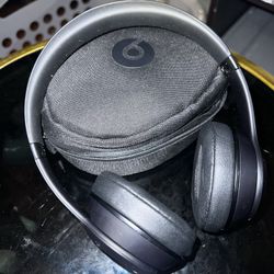 Beats Solo3 - On Ear Headphones