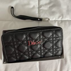 New! Black Wallet