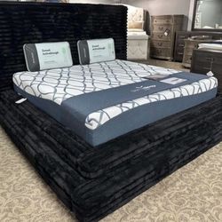 NEW Black Platform King & Queen Size PLATFORM BED with USB-C/A CHARGING PORTS