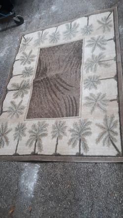 Palm tree Carpet 47 in w x 63 in long