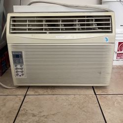 Air Conditioner 12,000BTU