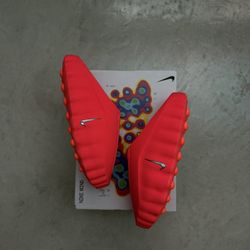 Nike Mind Solar Red 10M