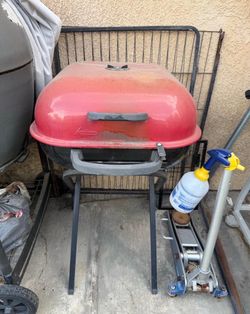 Charcoal grill
