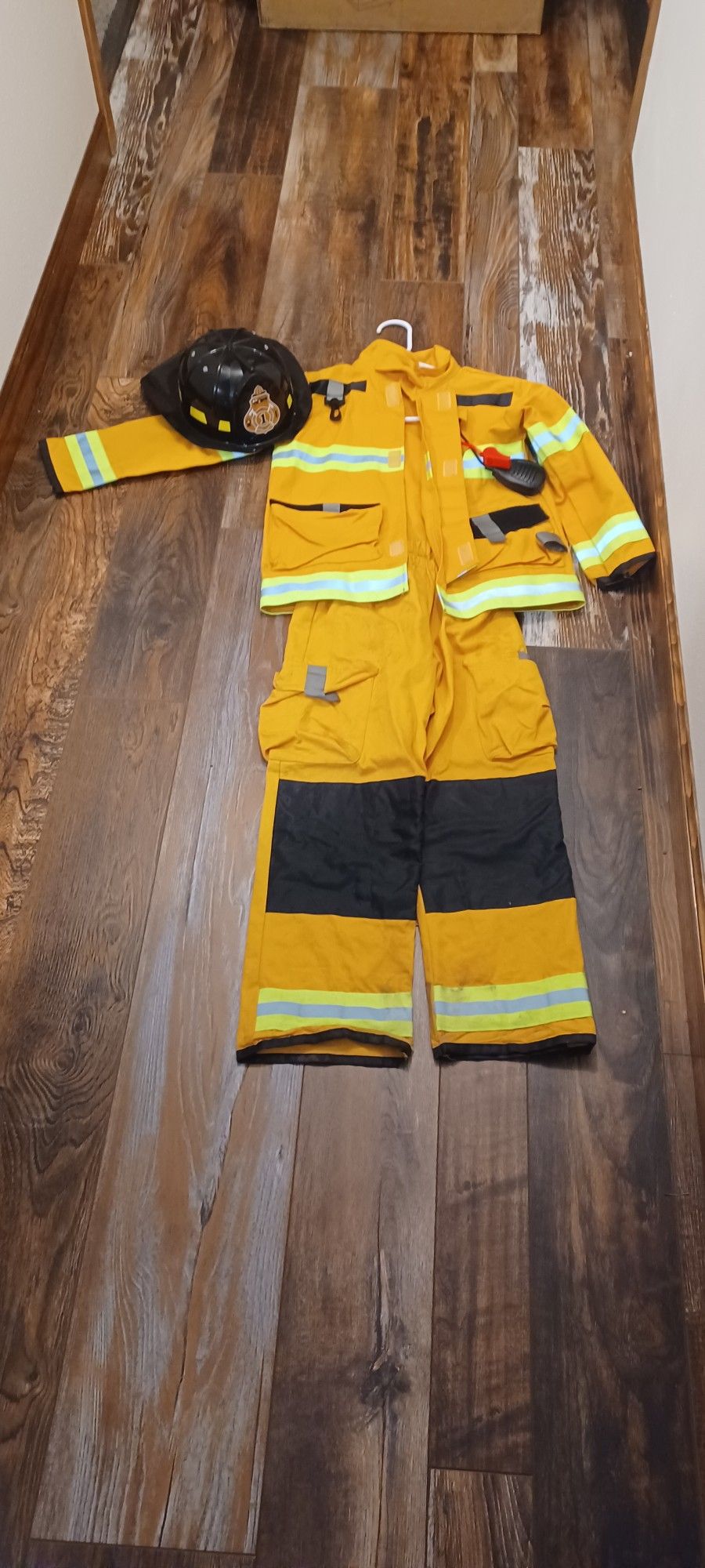 kids dress up costumes