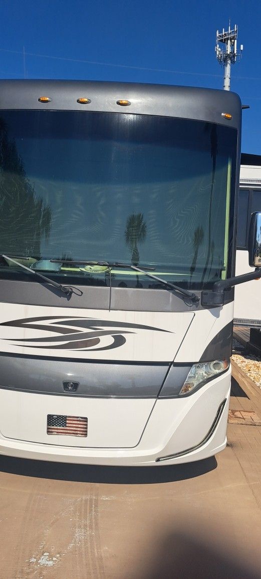 2021 Tiffin Allegro red