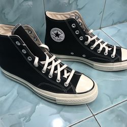 Converse. New. Size 10.