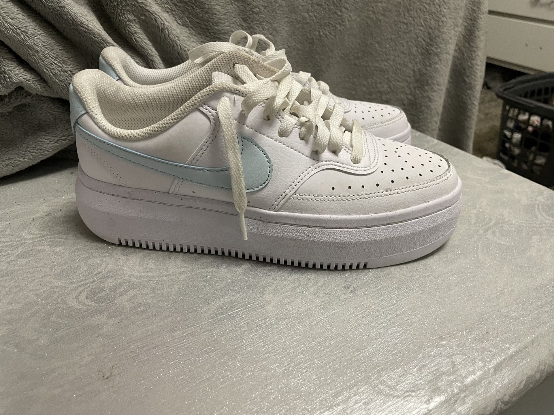 Nike Court Vision Alta