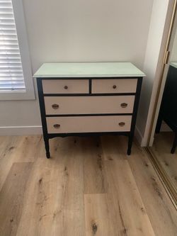 Bedroom Set - Dresser & Nightstands