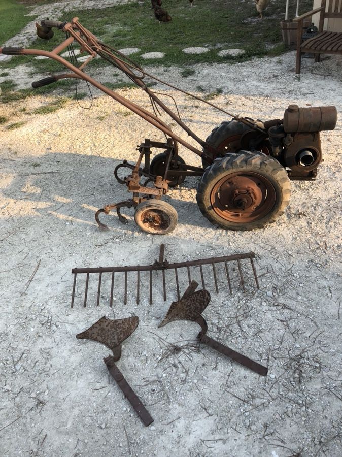 Simplicity 40’s Walk Behind Garden Tractor with Briggs&Stratton Model N Engine
